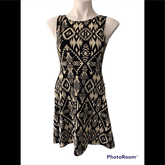 PINK Victoria's Secret Dresses & Skirts - Pink by Victoria’s Secret Aztec Print Dress, Sz S